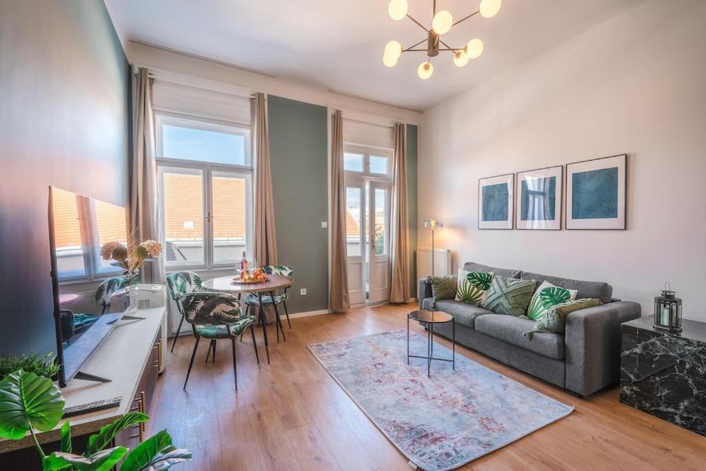 Brandnew Citycenter Flat With The View And Terrace Apartamento *